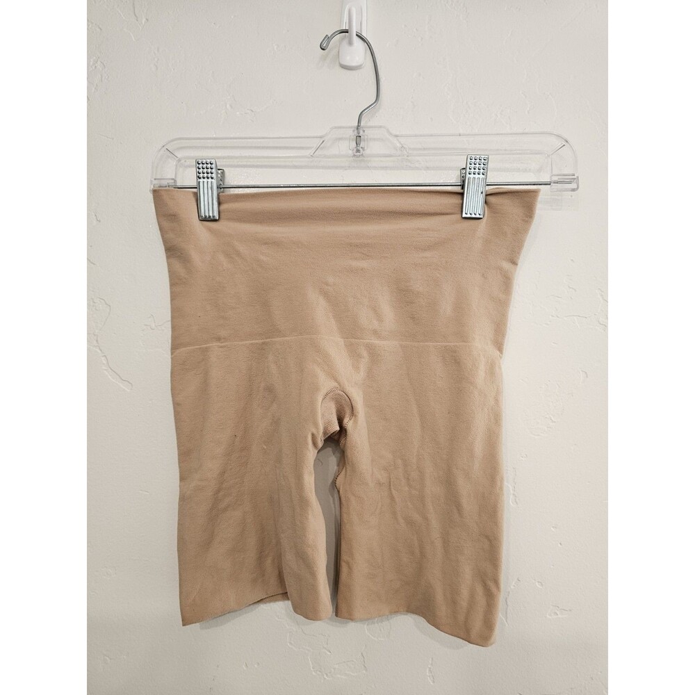 Spanx Women’s Undie-Tectable Short Shaper Nude Size Large